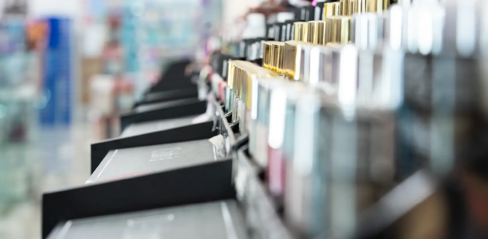Soluciones de equipamiento comercial para perfumerías