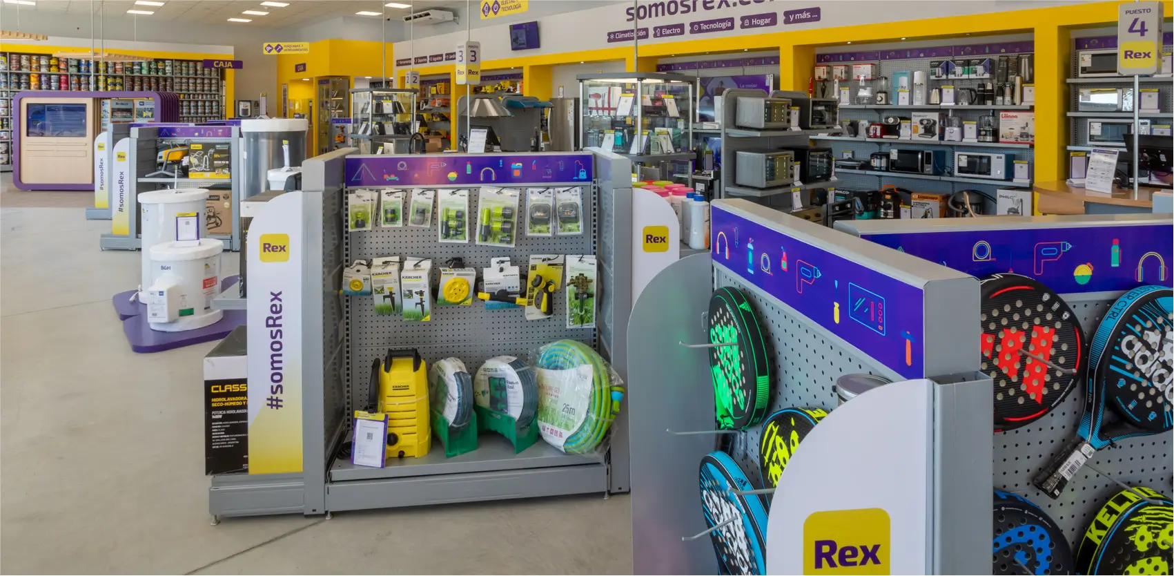 Exhibidores modulares Línea Adapt y Rex de Moduace para organización y exhibición en pinturerías