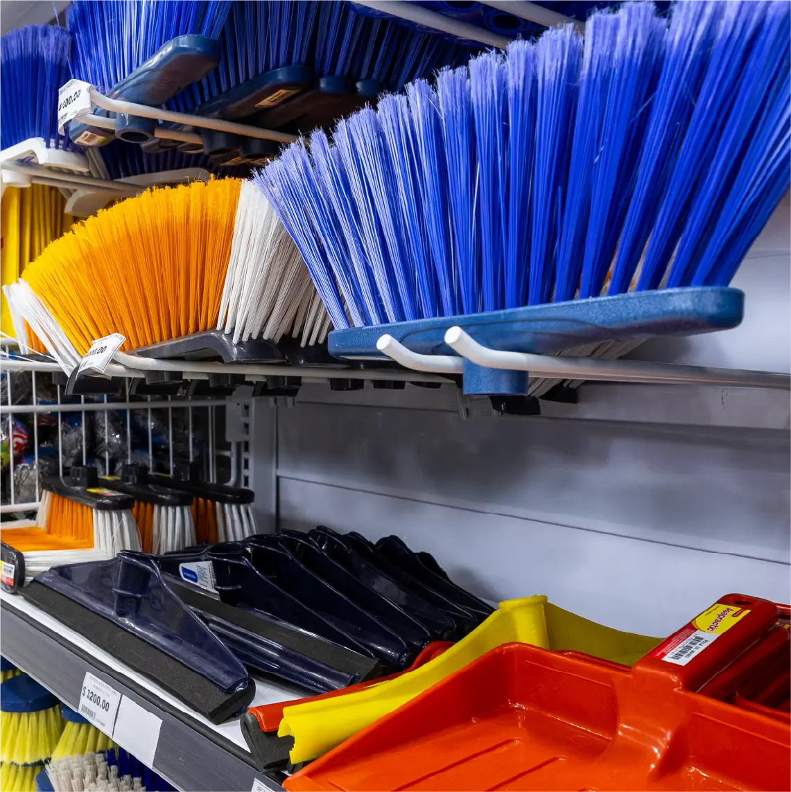 Góndolas Moduace aplicadas en supermercado para mejorar orden y circulación